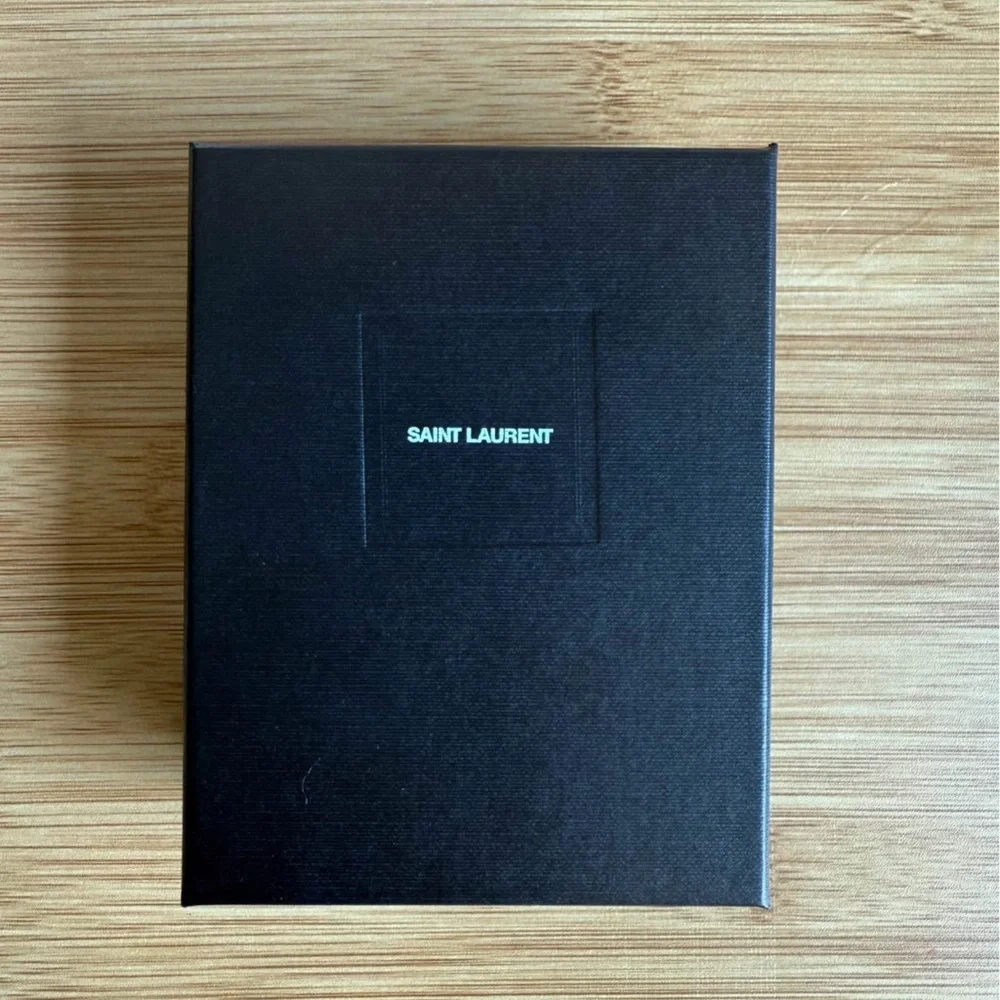 YSL Cassandre Matelasse Card Case in Grain De Poudre Embossed Leather - Picture 8 of 14